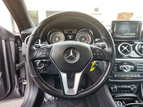 Used 2014 Mercedes-Benz CLA 250 4MATIC image 14