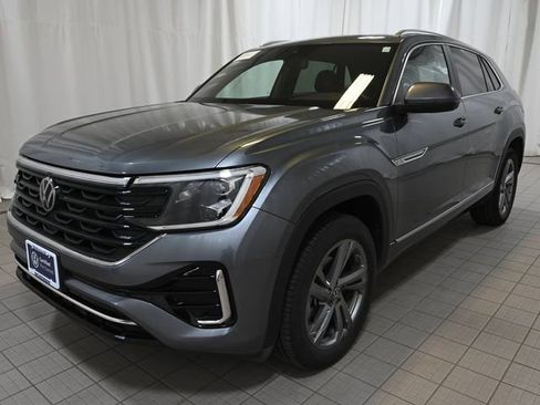Used 2024 Volkswagen Atlas Cross Sport SEL R-Line AWD/4WD image 18