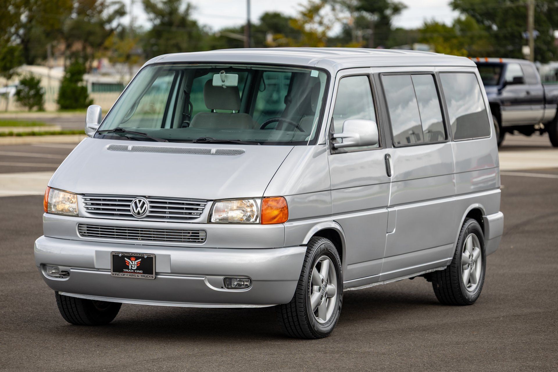 Used 2002 Volkswagen Eurovan MV FWD image 8