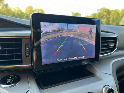 Used 2020 Ford Explorer XLT w/ Equipment Group 202A image 33