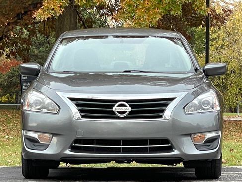 Used 2015 Nissan Altima 2.5 S w/ Power Driver Seat Package FWD image 12