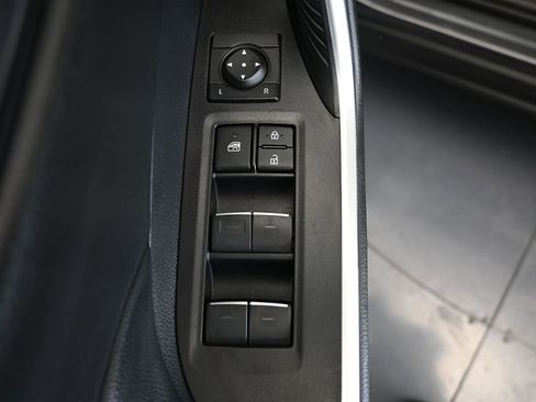 Certified 2022 Toyota RAV4 XLE image 6