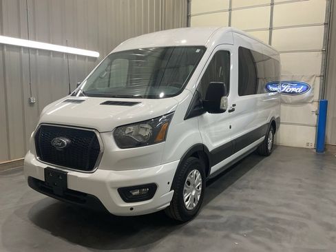 Used 2025 Ford Transit 350 XLT RWD image 3