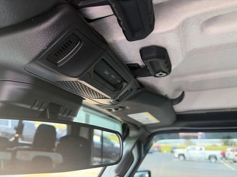 Used 2025 Jeep Gladiator Sport AWD/4WD image 26