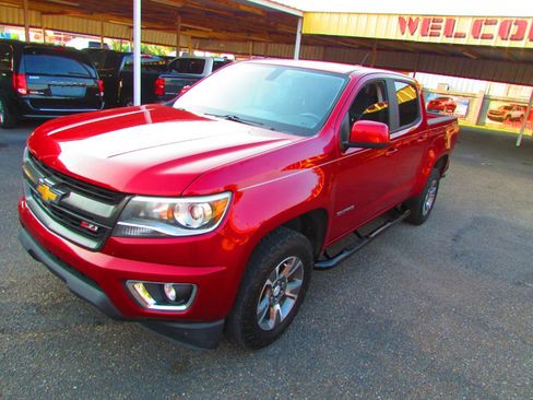 Used 2017 Chevrolet Colorado Z71 image 10