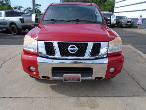 Used 2011 Nissan Titan SL w/ SL Technology Pkg AWD/4WD image 7