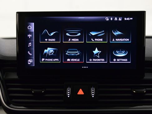 Certified 2024 Audi Q5 e Premium Plus w/ Premium Plus Package image 32