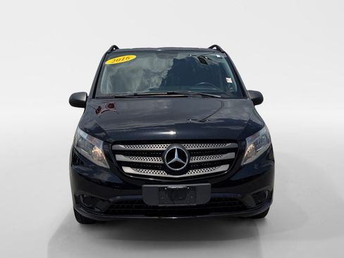 Used 2016 Mercedes-Benz Metris Passenger image 7