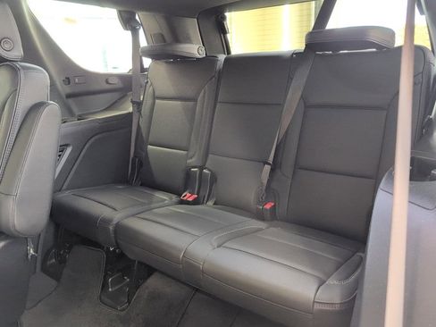 Used 2025 GMC Yukon Denali image 30