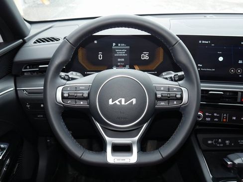 Used 2025 Kia K5 GT-Line w/ GT-Line Premium Package image 17