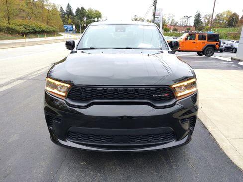 Certified 2024 Dodge Durango GT image 3
