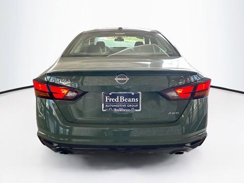 New 2025 Nissan Altima 2.5 SR w/ SR Premium Package image 18