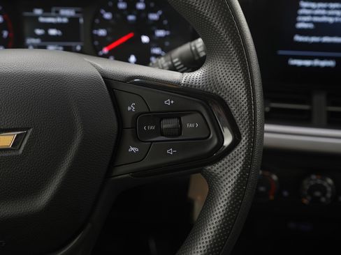 Used 2024 Chevrolet Trax LS w/ LS Convenience Package image 25