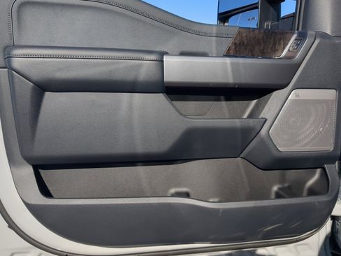 New 2026 Ford F250 Lariat w/ Black Appearance Package image 13