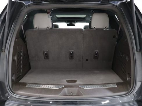 Used 2021 Chevrolet Tahoe Z71 w/ Z71 Signature Package AWD/4WD image 34