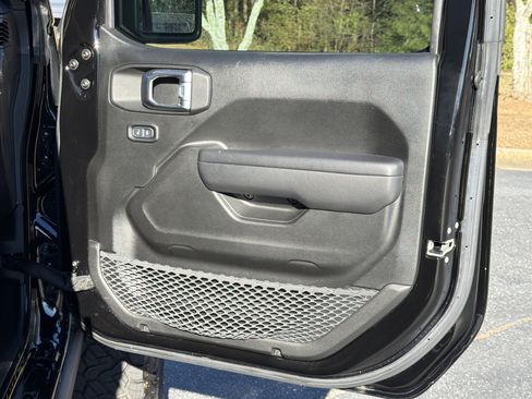 Used 2023 Jeep Gladiator Mojave image 14