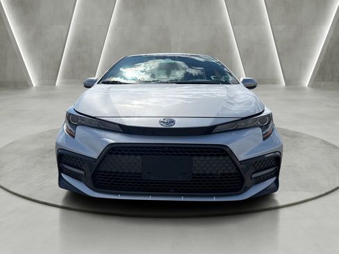 Used 2022 Toyota Corolla SE w/ Carpet Mat Package (TMS) FWD image 2