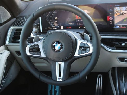 New 2026 BMW X7 M60i image 17