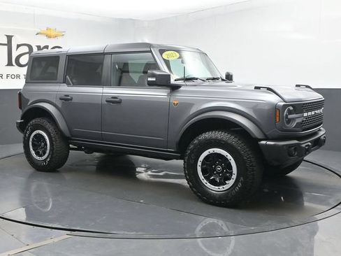 Used 2023 Ford Bronco Badlands AWD/4WD image 6