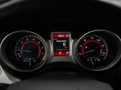 Used 2019 Dodge Journey SE w/ Blacktop Package FWD image 25