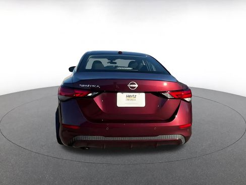 Used 2025 Nissan Sentra SV image 11
