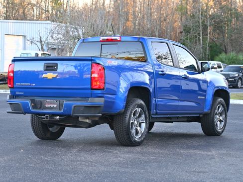 Used 2019 Chevrolet Colorado Z71 image 3