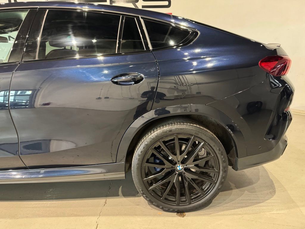 Used 2025 BMW X6 xDrive40i AWD/4WD image 4