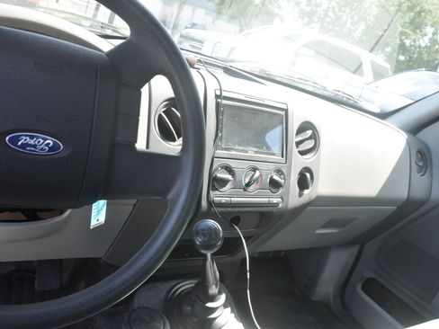 Used 2008 Ford F150 STX RWD image 27