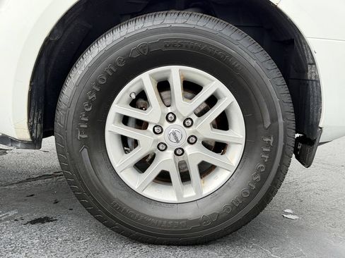 Used 2017 Nissan Frontier SV RWD image 48