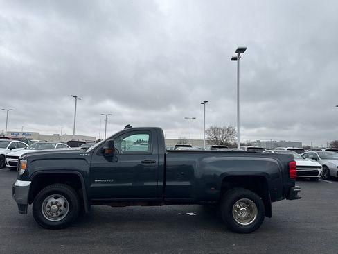 Used 2017 GMC Sierra 3500 4x4 Regular Cab image 6