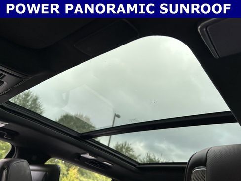 Used 2023 Cadillac Escalade ESV Sport Platinum image 2