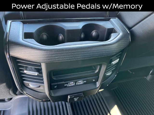 Used 2024 RAM 3500 Limited AWD/4WD image 26
