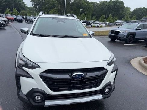 Used 2023 Subaru Outback Touring XT AWD/4WD image 2