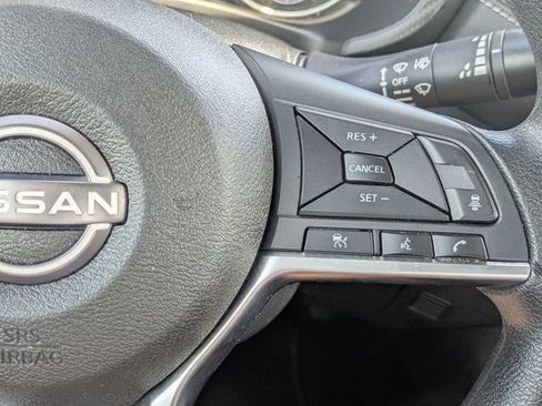 Used 2025 Nissan Sentra SV FWD image 19