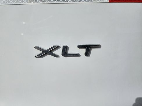 Used 2019 Ford Transit 150 XLT image 61