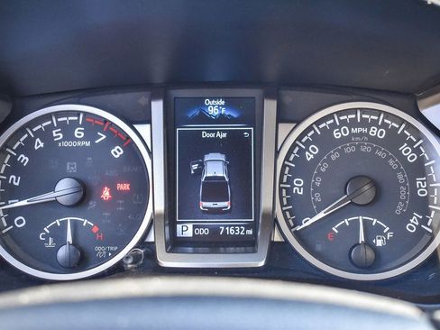 Used 2021 Toyota Tacoma SR5 image 23