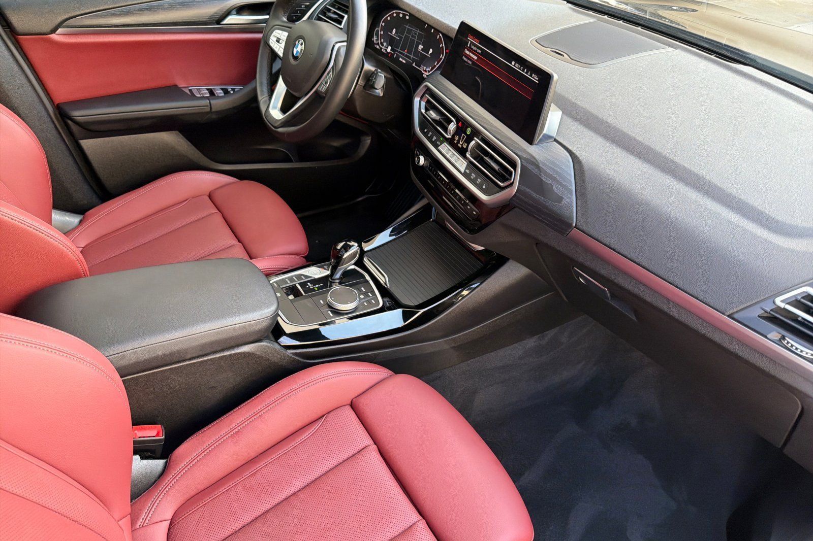 Used 2024 BMW X3 sDrive30i w/ Convenience Package RWD image 15
