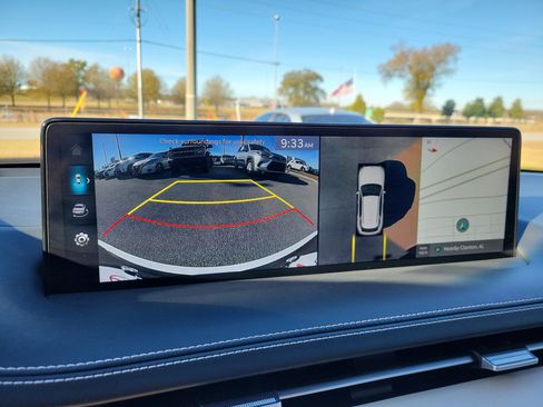 Used 2023 Genesis GV70 3.5T Sport w/ Sport Prestige Package image 24