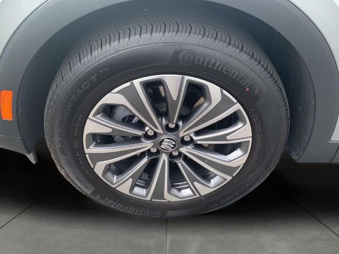 Certified 2024 Buick Envision Preferred AWD/4WD image 23
