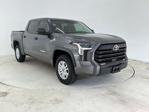 Used 2024 Toyota Tundra SR5 AWD/4WD image 7