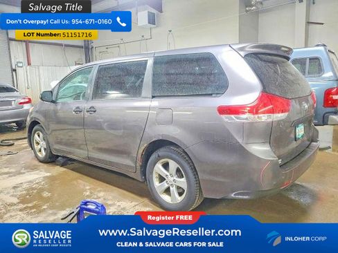 Used 2011 Toyota Sienna FWD image 3
