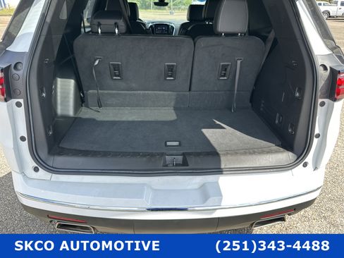 Used 2023 Chevrolet Traverse Premier w/ LPO, Cargo Package image 20