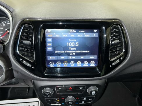 Used 2020 Jeep Compass Limited AWD/4WD image 29