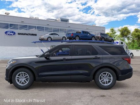 New 2026 Ford Explorer Active AWD/4WD image 3