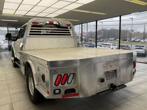 Used 2021 Ford F350 Lariat w/ Lariat Value Package image 7