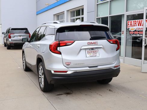 Used 2019 GMC Terrain SLT FWD image 8