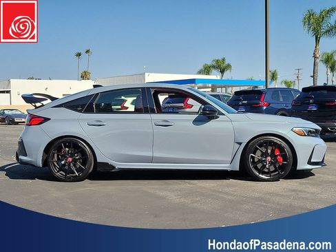 Certified 2023 Honda Civic Type R image 4