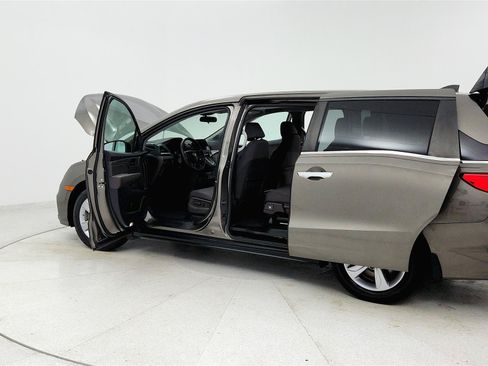 Used 2019 Honda Odyssey EX image 32