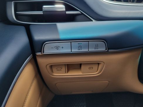 Used 2022 Genesis GV80 2.5T w/ Advanced Package 02 image 32