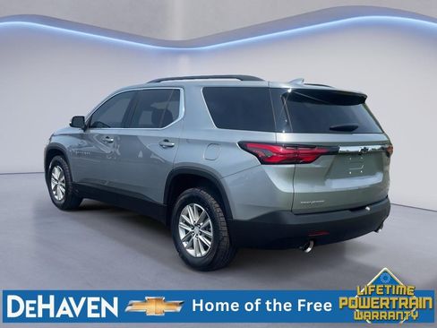 Used 2023 Chevrolet Traverse LT FWD image 4
